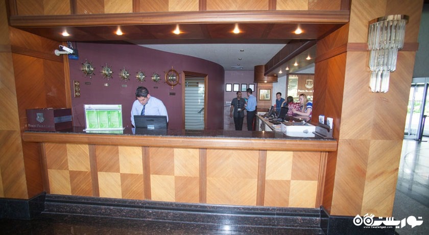 میز پذیرش هتل پورتوبلو ریزورت اند اسپا